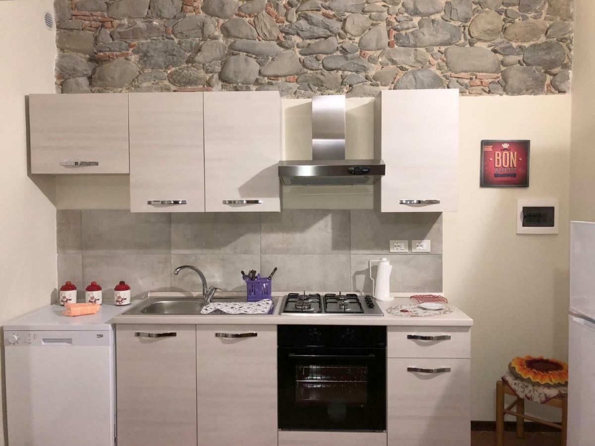 Casa Vacanza Ilia Pescia Bagian luar foto