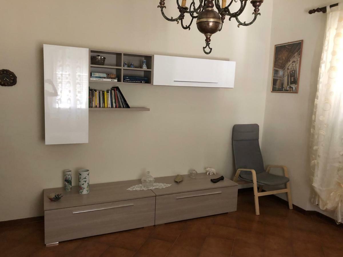 Casa Vacanza Ilia Pescia Bagian luar foto