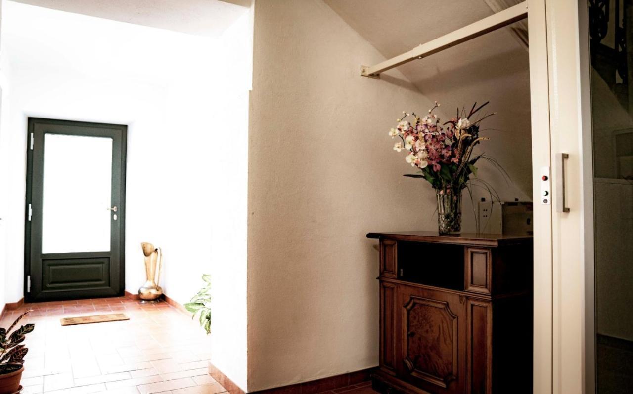 Casa Vacanza Ilia Pescia Bagian luar foto