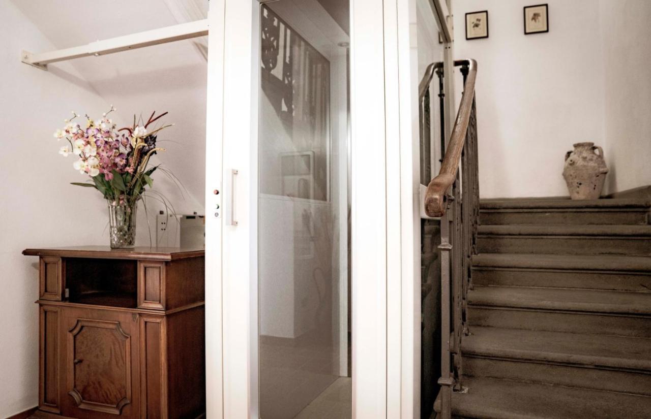 Casa Vacanza Ilia Pescia Bagian luar foto