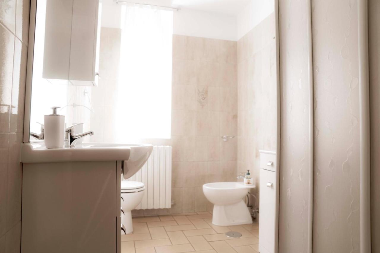 Casa Vacanza Ilia Pescia Bagian luar foto